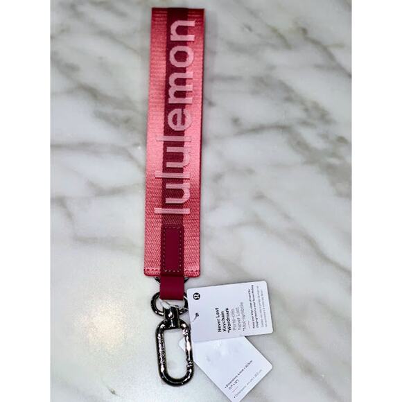 NWT Lululemon Never Lost Keychain Sakura Pink/Washed Mauve/White - Picture 2 of 5